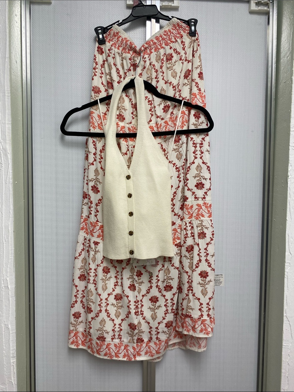 Cream Ribbed Button-Front Halter Top & Cream/Coral Floral Maxi Skirt Set